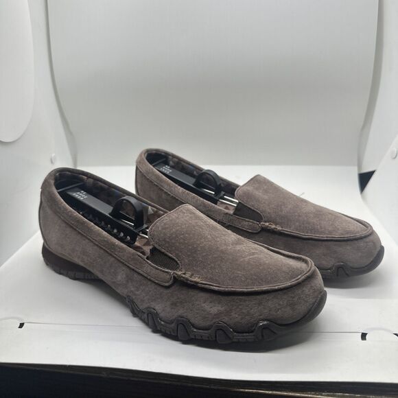 SKECHERS Brown Memory Foam Women's Sz 10 Suede Slip On Loafers Shoes Comfort - Picture 1 of 14